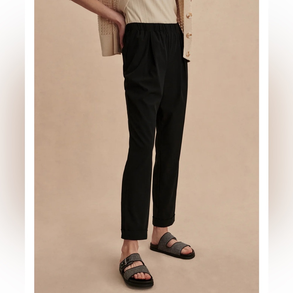 Varley Black Rolled Cuff Pants 27”